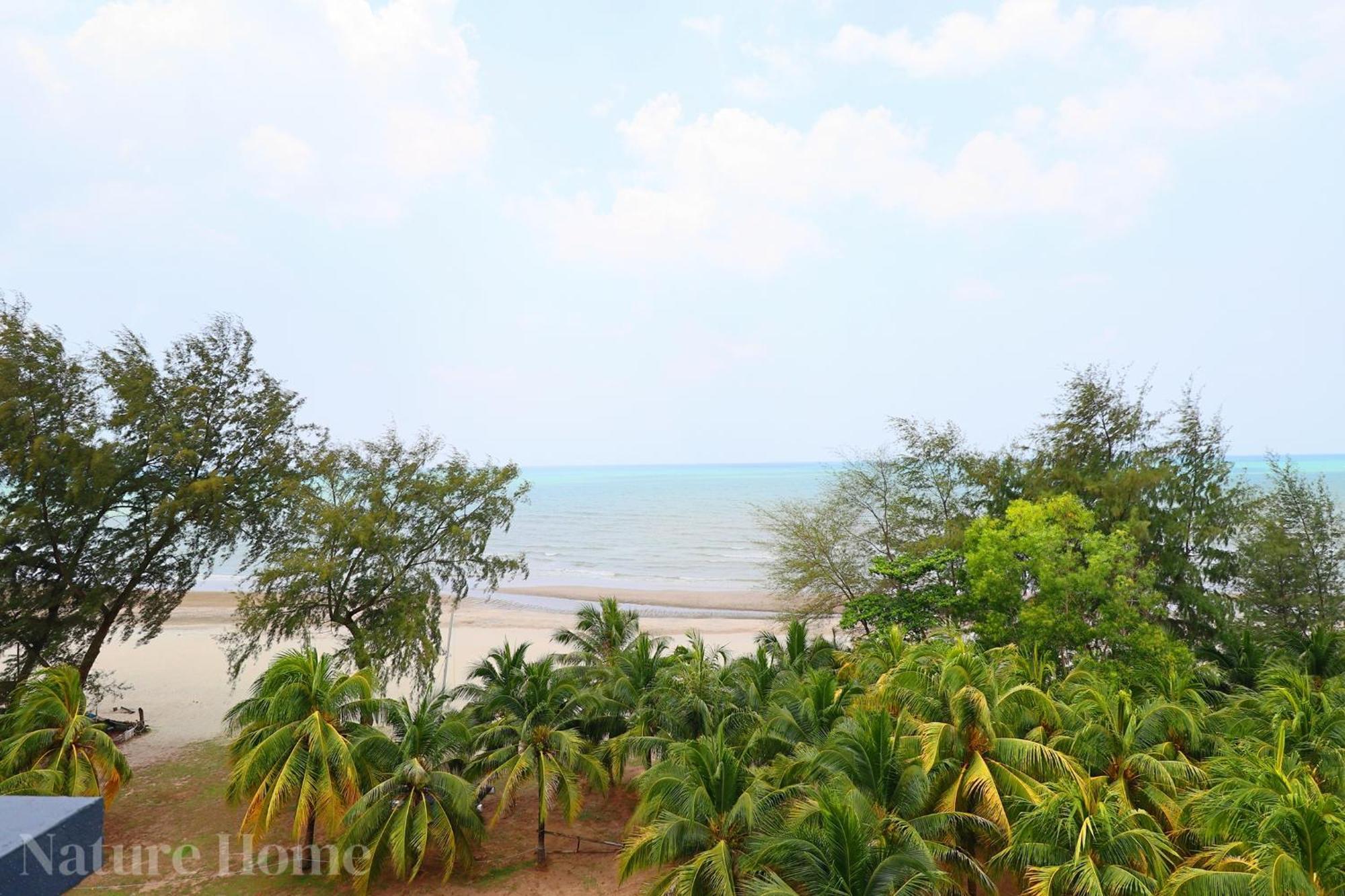 Nature Home 2 - Swiss Garden Resort Residences Beachfront Villa Куантан Экстерьер фото