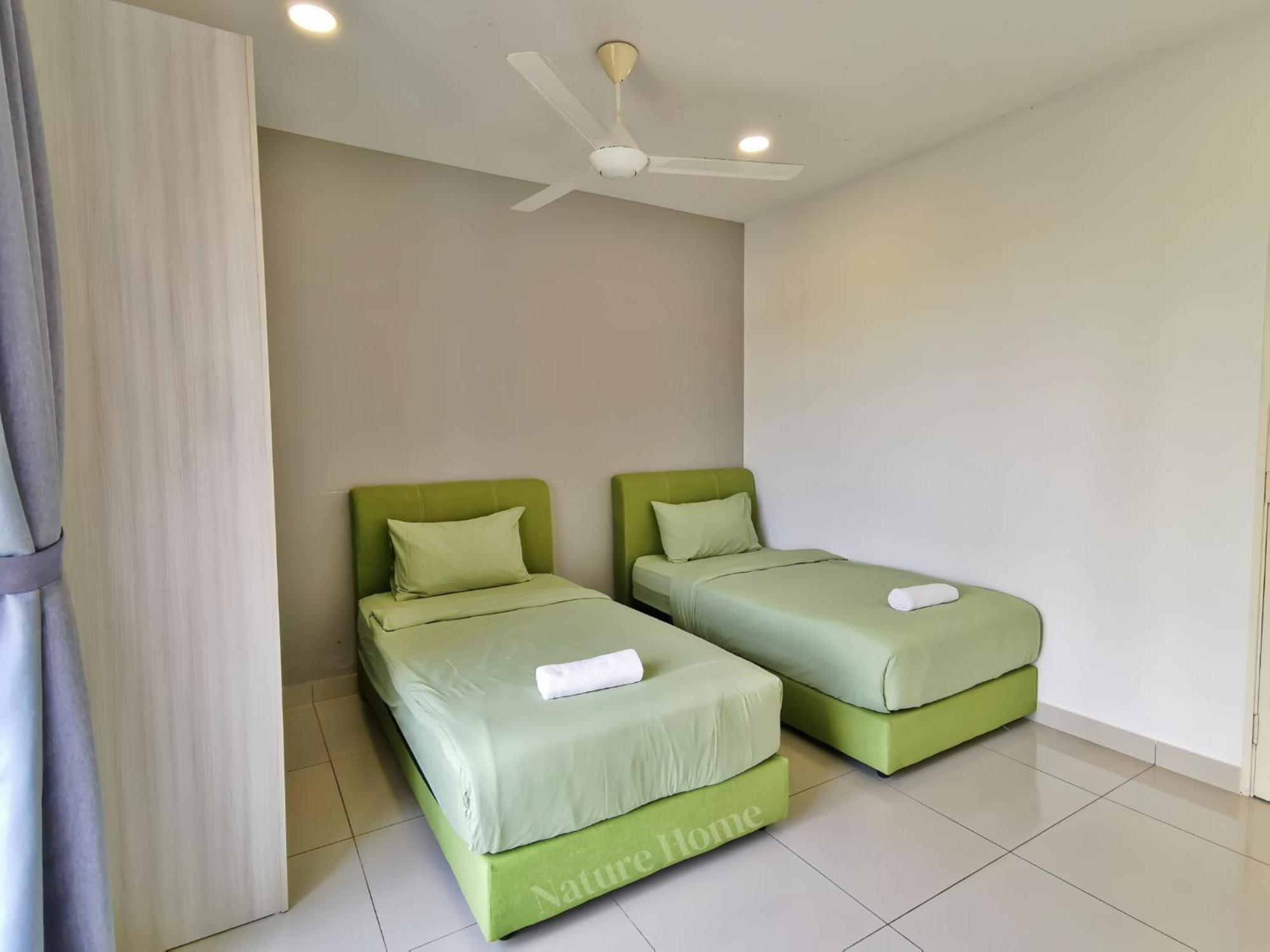 Nature Home 2 - Swiss Garden Resort Residences Beachfront Villa Куантан Экстерьер фото