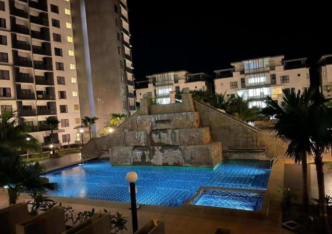 Nature Home 2 - Swiss Garden Resort Residences Beachfront Villa Куантан Экстерьер фото